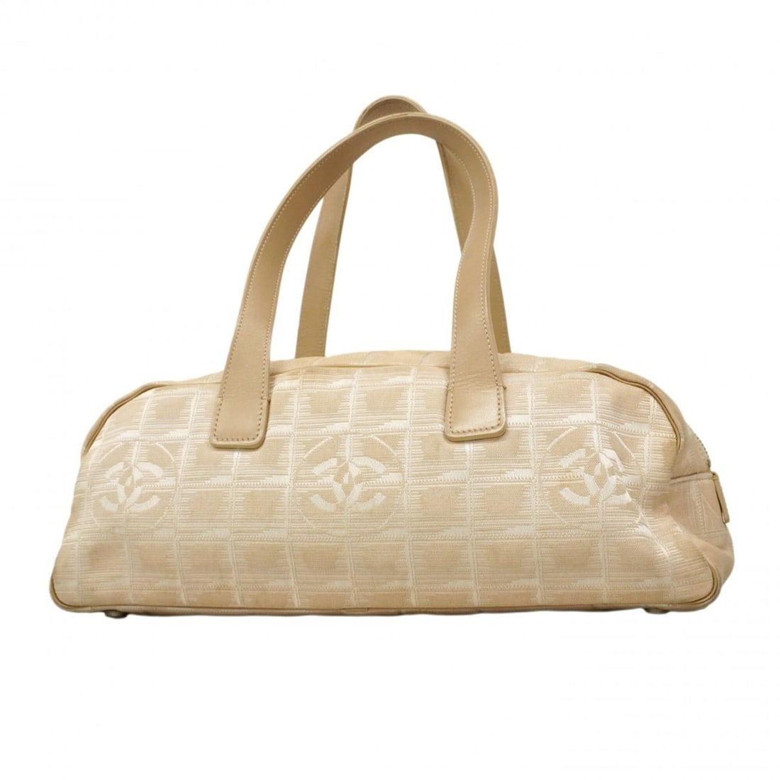 Chanel New Travel Nylon Handbag, Beige, Women's: --- Catalog ---Category: SizeSize (HxWxD): 13.5cm x 34cm x 11cm / 5.31'' x 13.38'' x 4.33''Category: DesignType: HandbagColor: BeigeGender: WomenMaterial: Nylon Hardware Color: SilverCategory: General