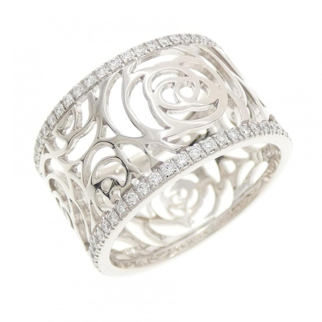 Chanel Camellia Large Ring: --- Catalog ---Category: SizeUS Size: 8.5Brand Size: 57Category: DesignType: Band ringStone: DiamondGender: WomenMaterial: White gold (18K)Category: GeneralMPN: J3397Brand: Chanel--- Item List
