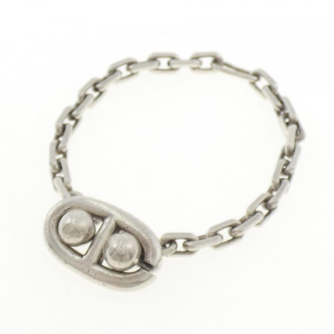 Hermes Hallmark Keychain: --- Catalog ---Category: DesignType: Key ChainGender: WomenCategory: GeneralBrand: Hermes--- Item List ---Section: ConditionRanking: Rank B Used - Traces of usage, damages / dirt can be seen but it