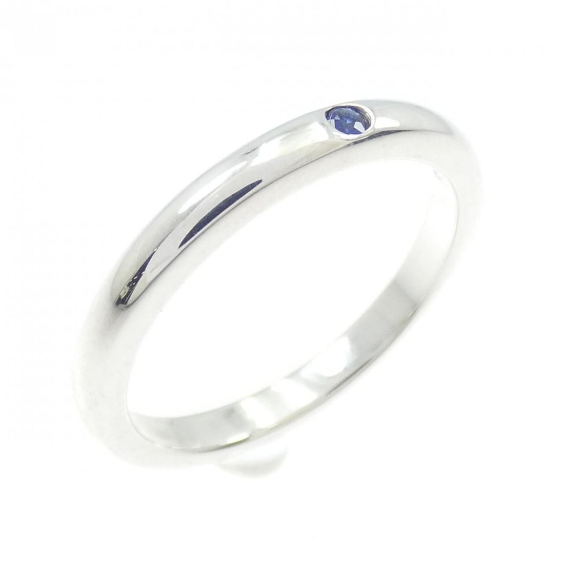 Tiffany Band Ring: --- Catalog ---Category: SizeJP Size: 13.0US Size: 6.5Category: DesignType: Band ringStone: SapphireGender: WomenMaterial: Silver 925Category: GeneralBrand: Tiffany--- Item List ---Section: