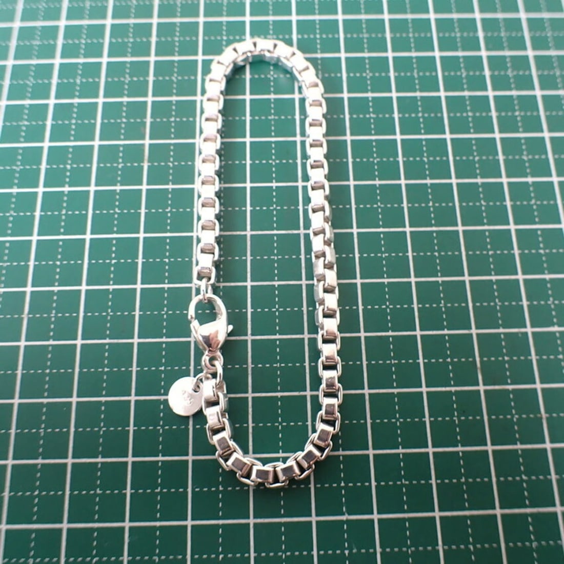 Cartier Trinity Small Earrings - 9