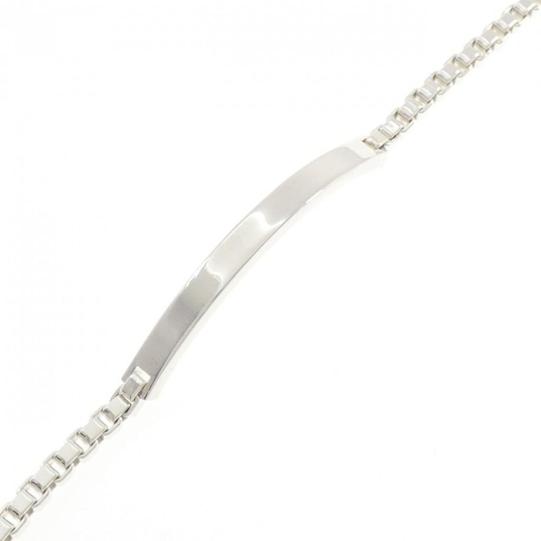 Tiffany Venetian Link I.D Bracelet: --- Catalog ---Category: SizeLength: 18.5cm / 7.28''Category: DesignType: Charm braceletGender: WomenMaterial: Silver 925Category: GeneralBrand: Tiffany--- Item List ---Section: ConditionRanking: