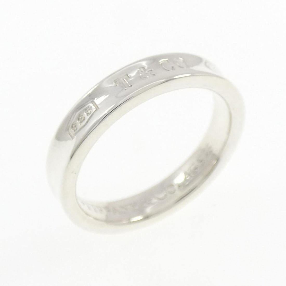 Tiffany & Co. 1837 Narrow Ring: --- Catalog ---Category: SizeJP Size: 11.5US Size: 6Category: DesignType: Band ringGender: WomenMaterial: Silver 925Category: GeneralBrand: Tiffany--- Item List ---Section: ConditionRanking: Rank A