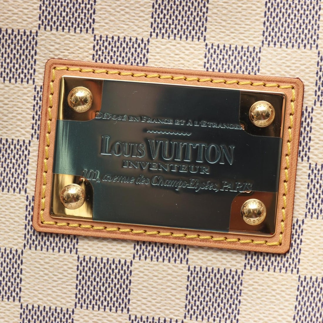 Cartier Love Ring - 10