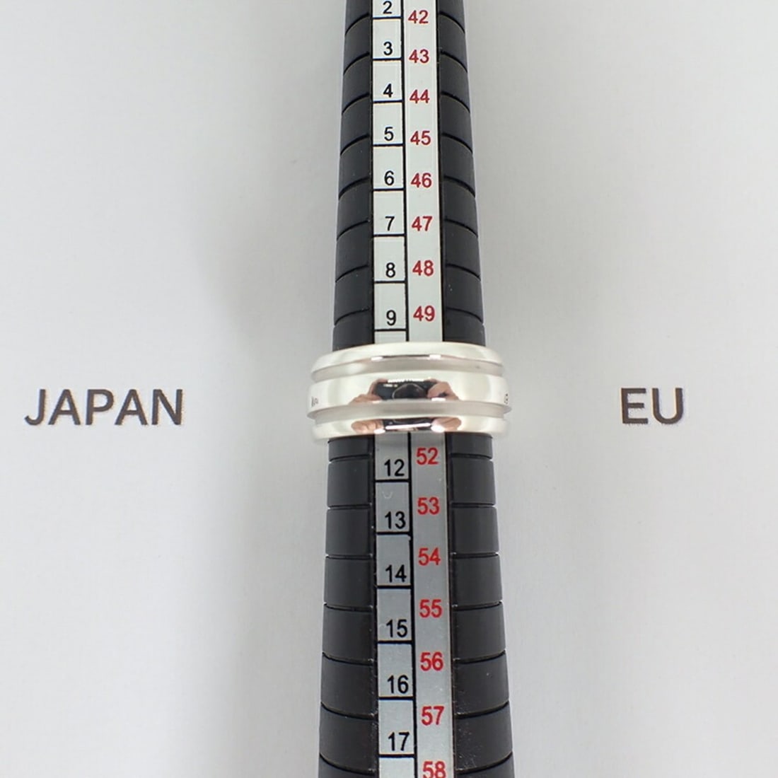 Cartier Love Ring - 9