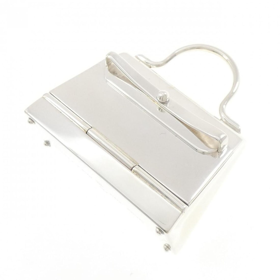 Hermes 925 pendant: --- Catalog ---Category: SizeSize (HxWxD): 4.6cm x 4.58cm / 1.81'' x 1.8''Category: DesignType: BroochColor: SilverGender: WomenMaterial: Silver 925Category: GeneralBrand: Hermes--- Item List