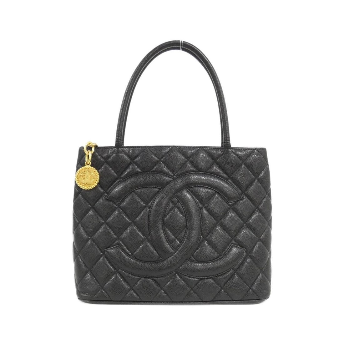 Chanel 1804 handbag: --- Catalog ---Category: SizeSize (HxWxD): 25cm x 30cm x 14cm / 9.84'' x 11.81'' x 5.51''Category: DesignType: HandbagColor: BlackGender: WomenMaterial: Grained Calfskin Category: GeneralMPN: