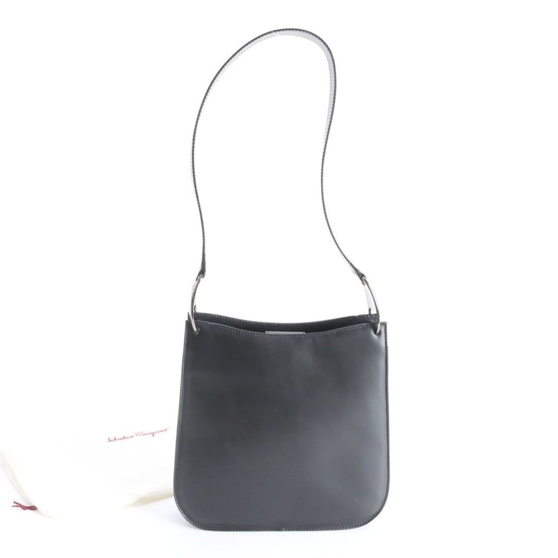 Salvatore Ferragamo Vara Leather One-Shoulder Bag, Black, for Women: --- Catalog ---Category: SizeSize (HxWxD): 22cm x 23cm x 5cm / 8.66'' x 9.05'' x 1.96''Strap Length: 65cm / 25.59''Category: DesignType: Shoulder bagColor: BlackGender: WomenMaterial: Leather Category