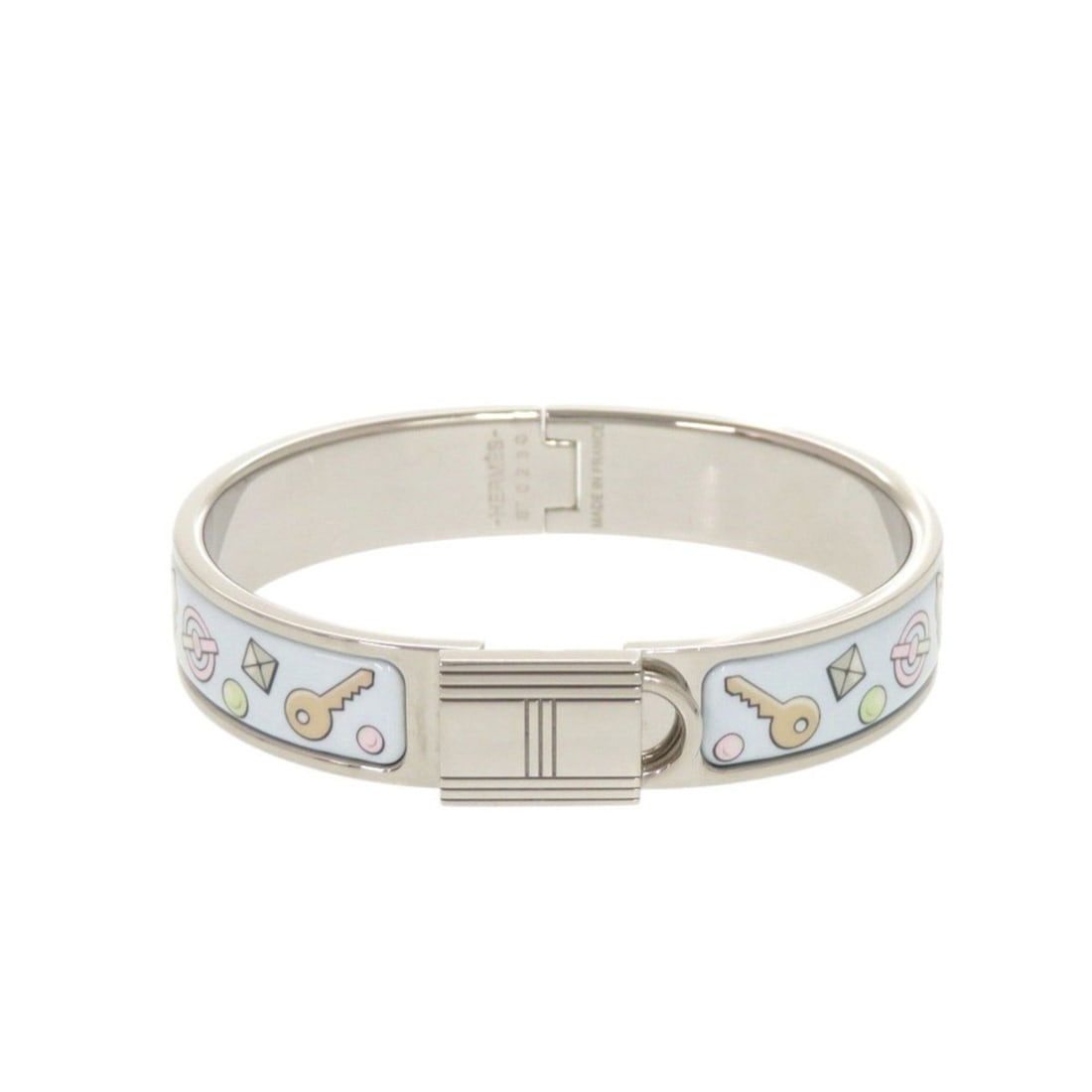 Excellent condition Hermes metal light blue silver bangle 1691HERMES: --- Catalog ---Category: SizeLength: 16cm / 6.29''Category: DesignType: BangleColor: Light blue, SilverGender: WomenMaterial: MetalCategory: GeneralBrand: HermesCountry of Origin: France--- Item List 