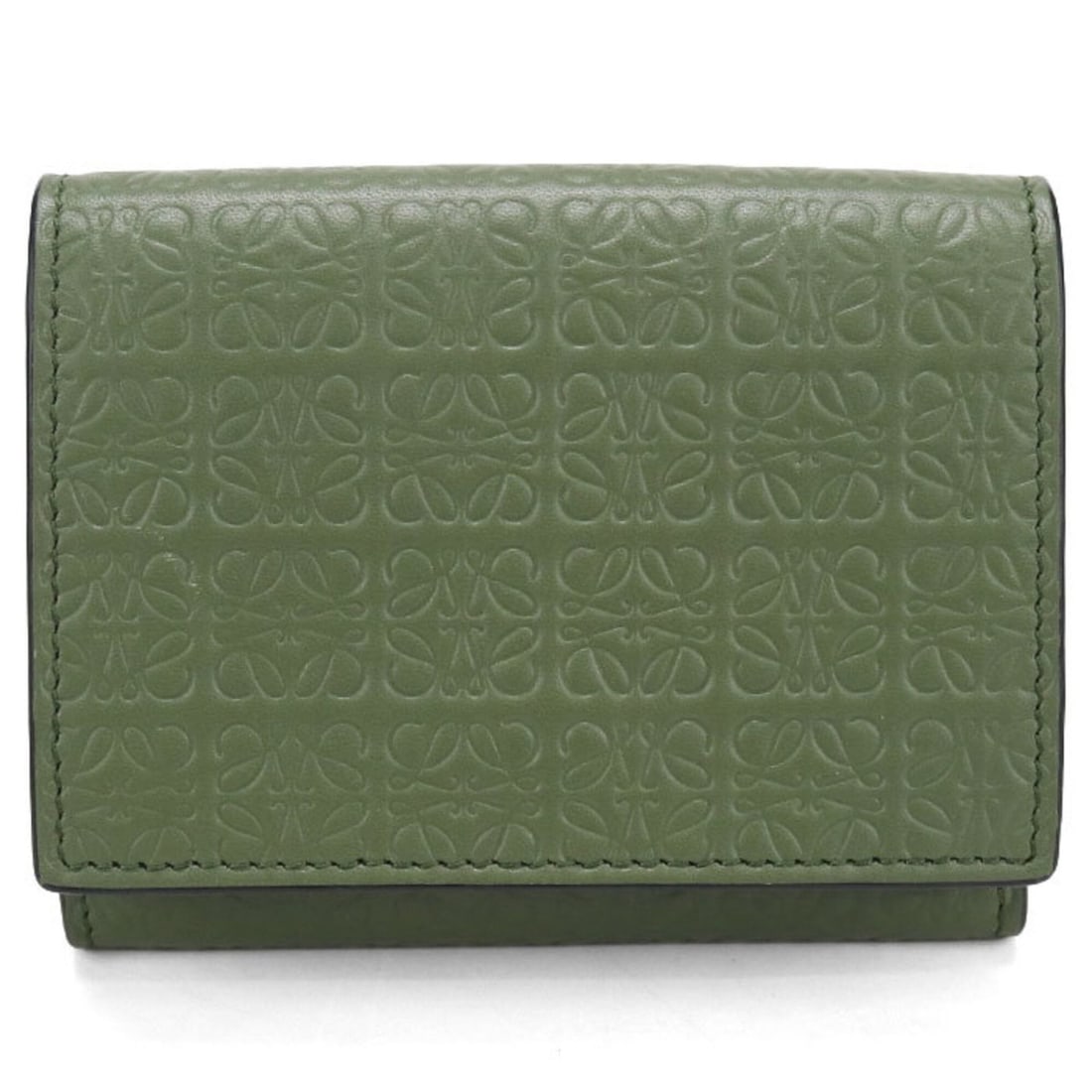 LOEWE Trifold Wallet, Repeat Anagram, Women's, Green: --- Catalog ---Category: SizeSize (HxWxD): 8cm x 10cm x 3.5cm / 3.14'' x 3.93'' x 1.37''Category: DesignType: Wallet (tri-fold)Color: GreenGender: WomenMaterial: Leather Leather/Fur Type: CalfskinCate