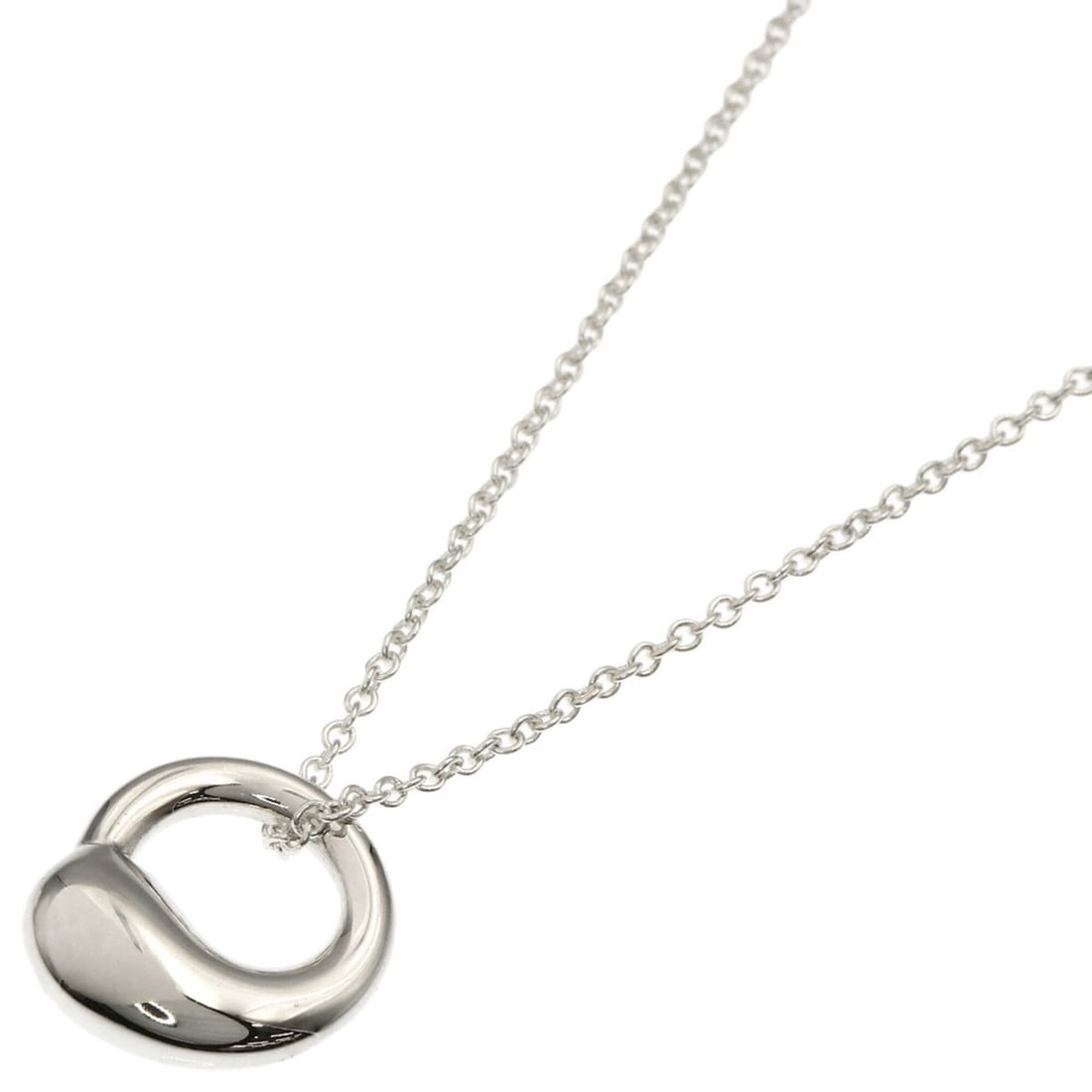 Tiffany & Co. Eternal Circle Necklace, Silver, Women's.: --- Catalog ---Category: SizePendant Size: 13.3mm x 11.1mm / 0.52'' x 0.43''Neck Circumference: 43 cm / 16.92''Category: DesignColor: SilverGender: WomenMaterial: SilverNecklace Type: NecklaceCategory