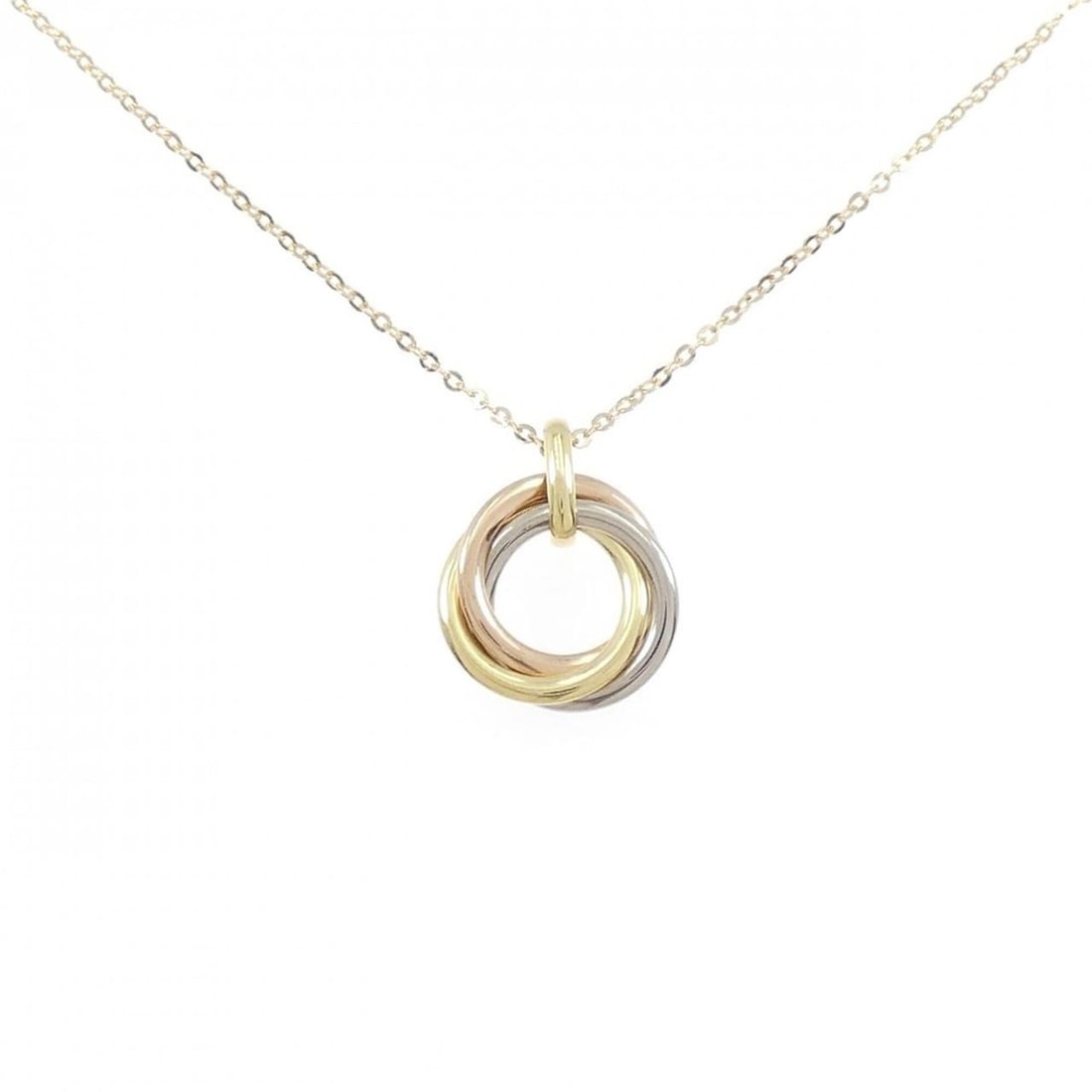 Cartier Trinity Necklace: --- Catalog ---Category: SizePendant Size: 18.4mm x 15.2mm / 0.72'' x 0.59''Neck Circumference: 34 cm - 38 cm / 13.38'' - 14.96''Category: DesignColor: Pink gold, White gold, Yellow goldGender: WomenM