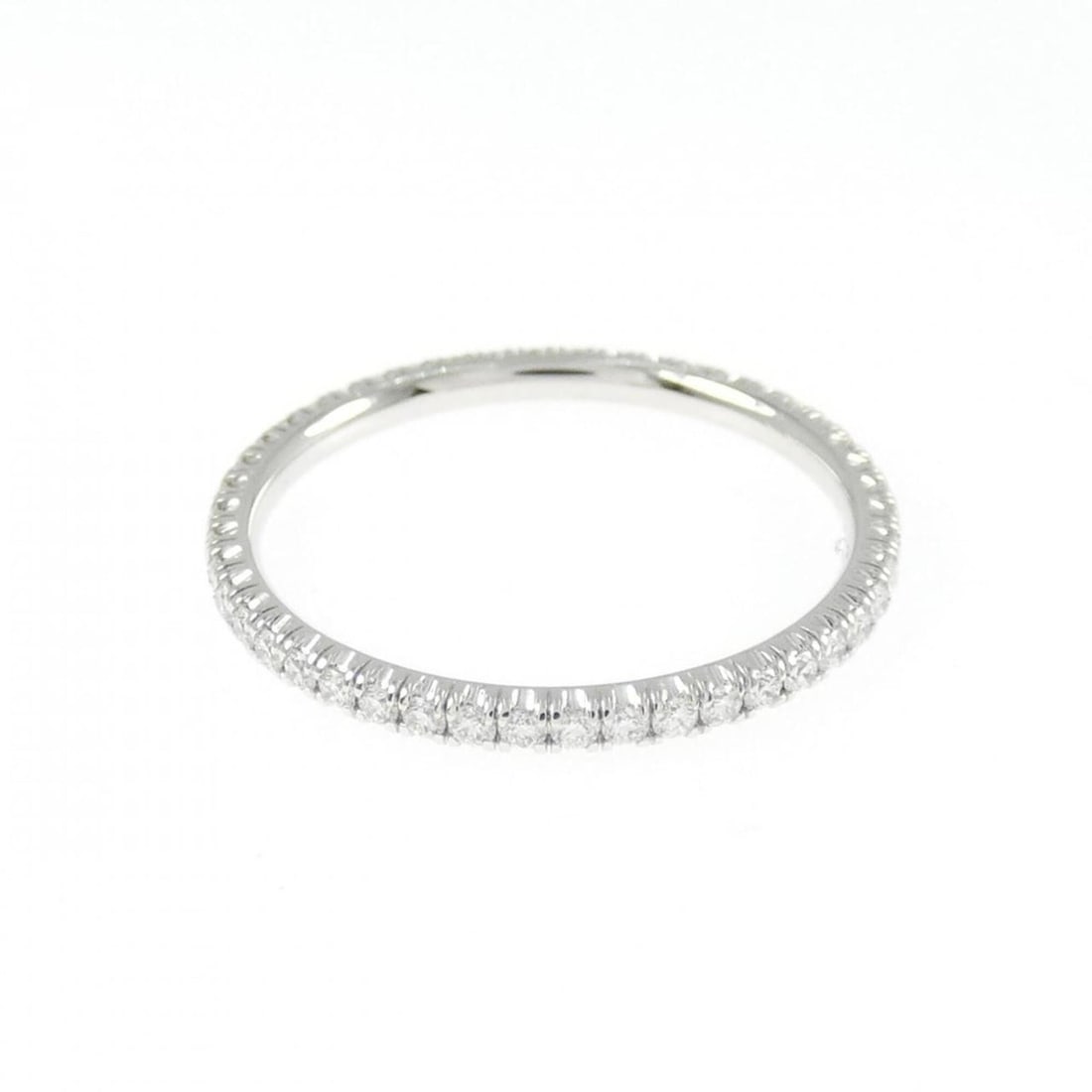 Cartier Etincelle Ring: --- Catalog ---Category: SizeJP Size: 8US Size: 4.5Category: DesignType: Band ringColor: SilverGender: WomenMaterial: White gold (18K)Category: GeneralMPN: CRB4210400Brand: Cartier--- Item List ---Sec