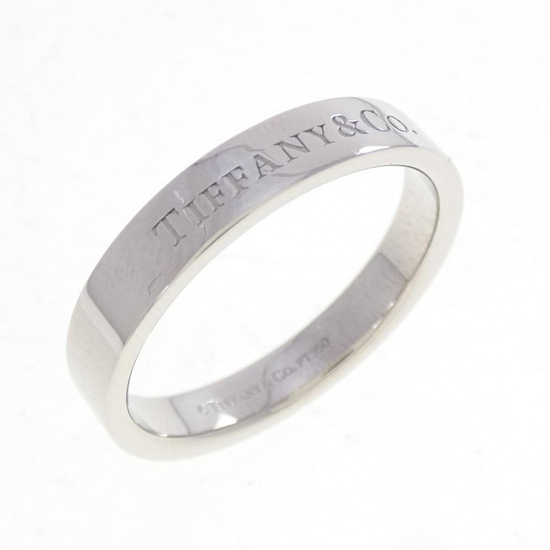 Tiffany Band Ring: --- Catalog ---Category: SizeJP Size: 18.5US Size: 9Category: DesignType: Band ringGender: WomenMaterial: Platinum 950Category: GeneralBrand: Tiffany--- Item List ---Section: ConditionRanking: Rank A 