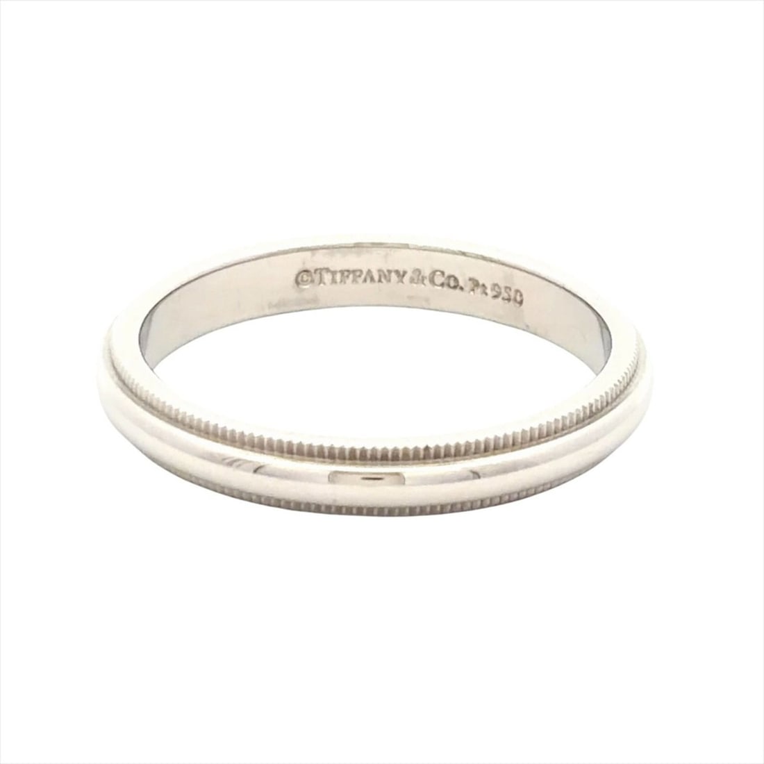 Tiffany & Co. Milgrain Ring, approximately 1cm in size, Pt950 platinum, 6.2g, 3mm diameter.: --- Catalog ---Category: SizeWidth: 3mm / 0.12''Weight: 6.2g / 0.21oz.JP Size: 17US Size: 8.5Category: DesignType: Band ringGender: Women,MenMaterial: Platinum 950Category: GeneralBrand: Tiffany--- It