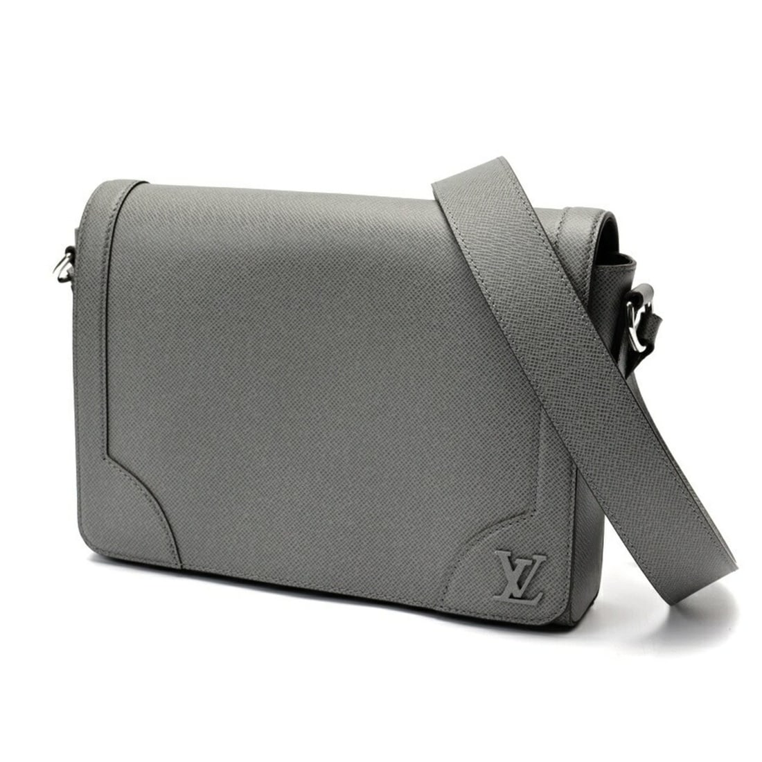Louis Vuitton New Flap Bag Shoulder M30808 Taiga Leather Gray: --- Catalog ---Category: SizeSize (HxWxD): 22cm x 28cm x 6cm / 8.66'' x 11.02'' x 2.36''Category: DesignType: Shoulder bagColor: GrayGender: MenMaterial: Taiga leather Category: GeneralMPN: M30808Bran