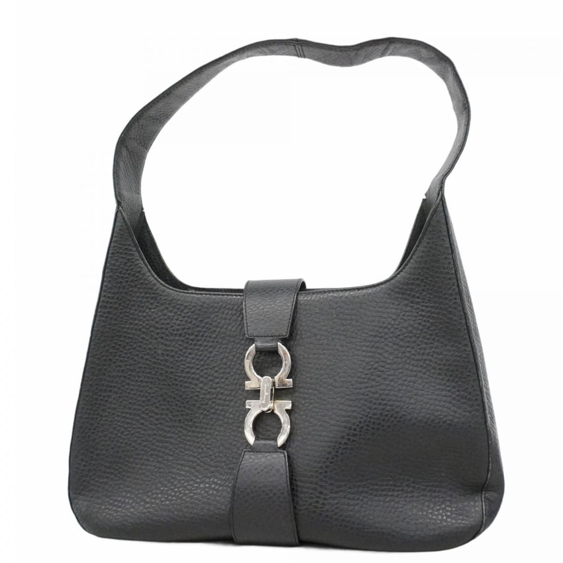 Salvatore Ferragamo Gancini Leather Shoulder Bag, Black, Women's: --- Catalog ---Category: SizeSize (HxWxD): 19.5cm x 30.5cm x 10cm / 7.67'' x 12'' x 3.93''Category: DesignType: Shoulder bagColor: BlackGender: WomenMaterial: Leather Hardware Color: SilverCategory: G