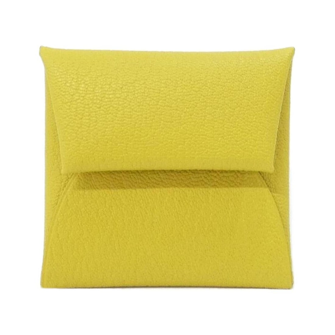Hermes 039759CK Wallet/Coin Case: --- Catalog ---Category: SizeSize (HxWxD): 8cm x 8.5cm x 1cm / 3.14'' x 3.34'' x 0.39''Category: DesignType: Coin purse/coin caseColor: Dark yellow, YellowGender: Women,MenMaterial: Chevre leather Cat