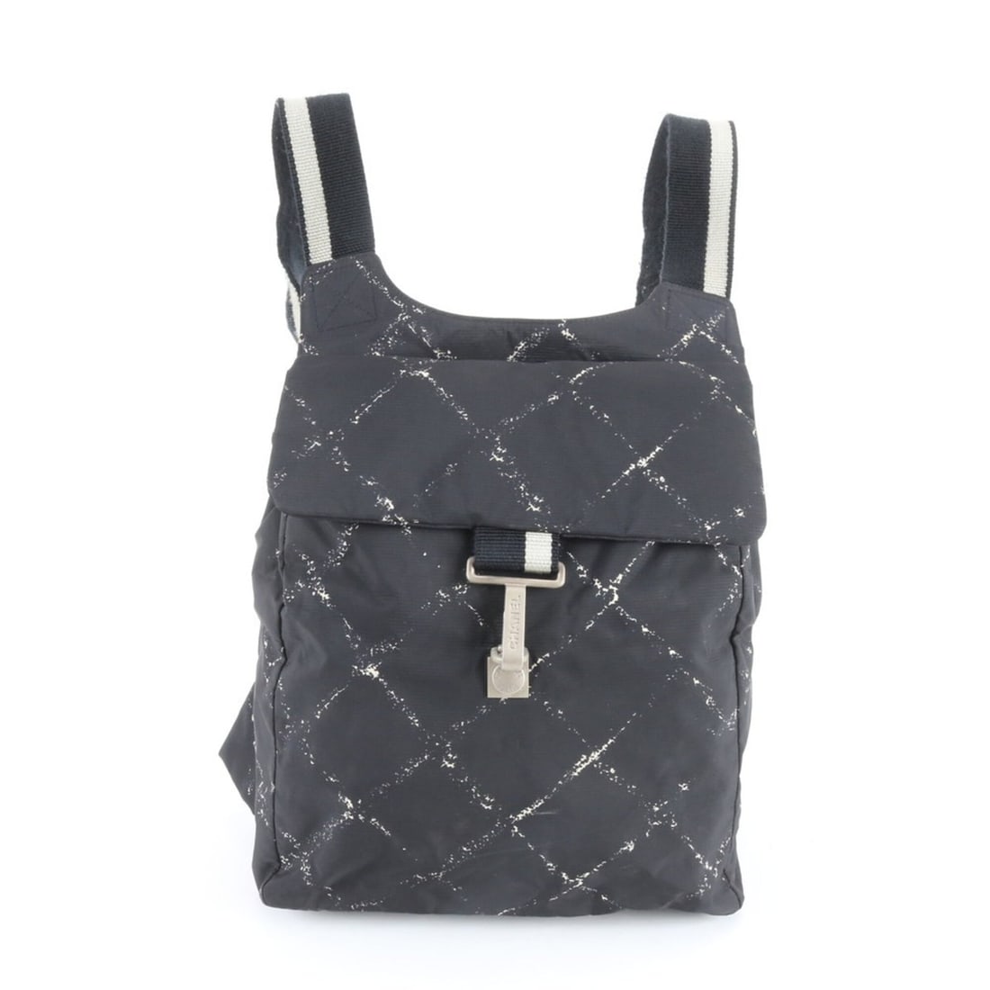 Chanel Travel Line Backpack/Rucksack/Shoulder Bag/Handbag for Women (with serial number sticker): --- Catalog ---Category: SizeSize (HxWxD): 36cm x 28cm x 7cm / 14.17'' x 11.02'' x 2.75''Strap Length: 83cm / 32.67''Category: DesignType: BackpackColor: Black, WhiteGender: WomenCategory: GeneralLine