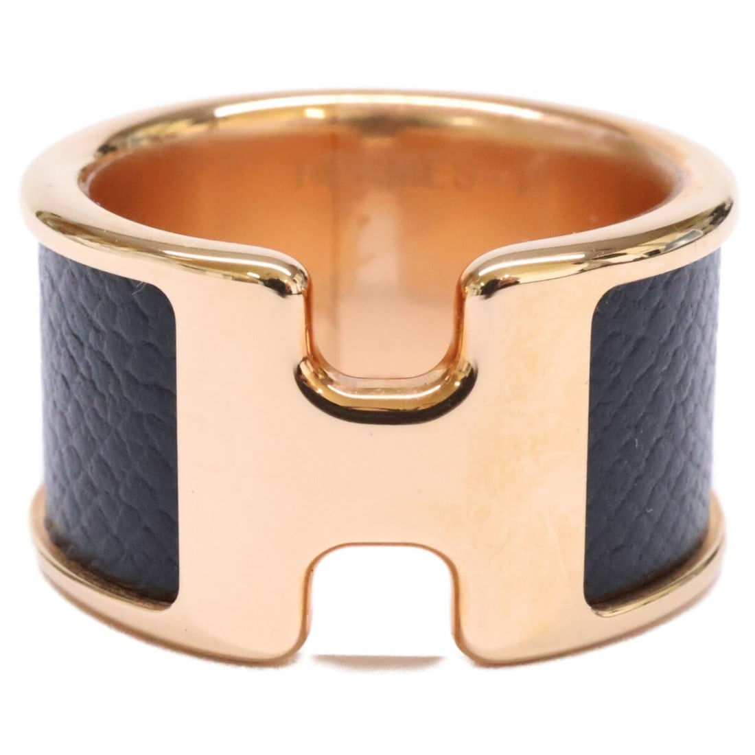 HERMES H500059FC89M Olympe GM Ring, Size M, Black Gold, Women's: --- Catalog ---Category: SizeJP Size: 15US Size: 7.5Category: DesignType: Band ringColor: Black, GoldGender: WomenMaterial: MetalCategory: GeneralBrand: Hermes--- Item List ---Section: ConditionRankin