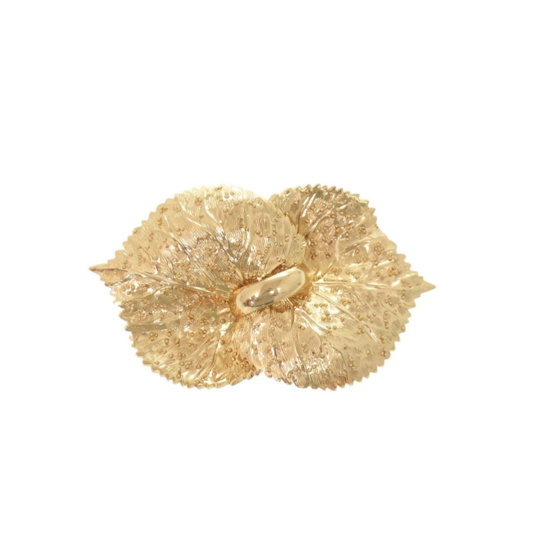 Excellent condition Christian Dior leaf motif metal gold brooch 0085: --- Catalog ---Category: SizeSize (HxWxD): 5.5cm x 3.2cm / 2.16'' x 1.25''Category: DesignType: BroochColor: GoldGender: WomenMaterial: MetalCategory: GeneralBrand: Christian Dior--- Item List ---Sect