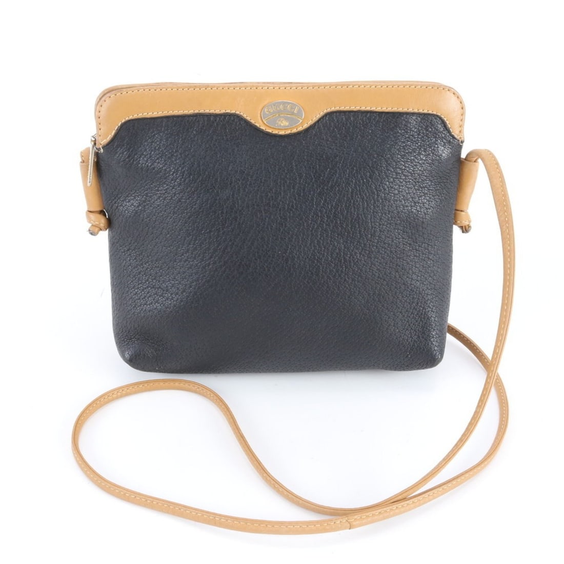 Vintage Old Gucci Leather Shoulder Bag, Crossbody, Black, Women's: --- Catalog ---Category: SizeSize (HxWxD): 16cm x 20cm x 6cm / 6.29'' x 7.87'' x 2.36''Category: DesignType: Shoulder bagColor: Black, BrownGender: WomenMaterial: Leather Category: GeneralBrand: Gucci