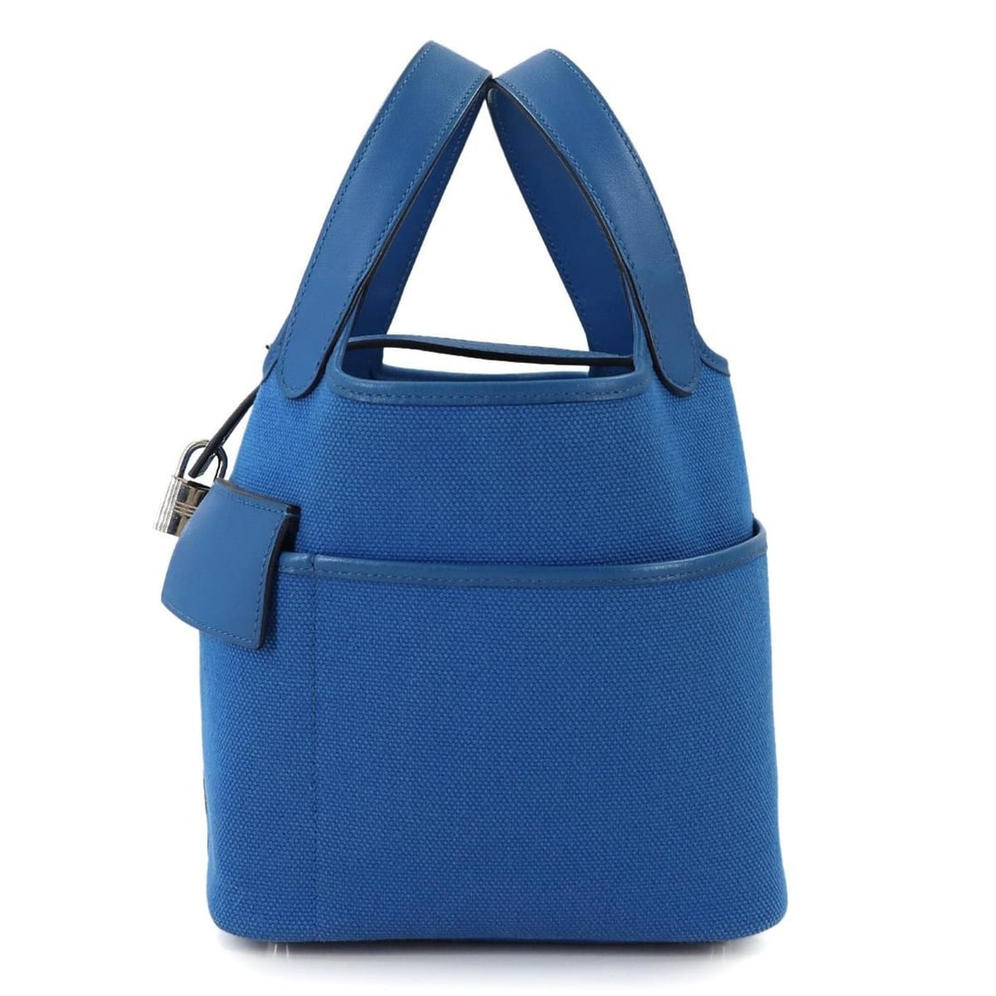 Hermes Picotin Lock 18 PM Cargo Pocket Toilego Elan Swift Blue Royal Eger Z Stamp Silver Hardware: --- Catalog ---Category: SizeSize (HxWxD): 18.5cm x 18cm x 13.5cm / 7.28'' x 7.08'' x 5.31''Category: DesignType: HandbagColor: Blue, Blue royalGender: WomenMaterial: Swift leather Category: GeneralBr