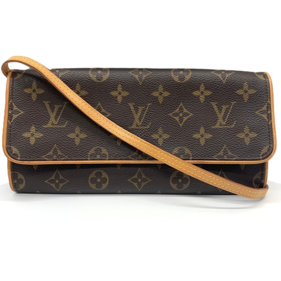 Louis Vuitton Pochette Twin GM Shoulder Bag, Monogram, M51852: --- Catalog ---Category: SizeSize (HxWxD): 12.5cm x 24cm x 3cm / 4.92'' x 9.44'' x 1.18''Category: DesignType: Pochette, Shoulder bagColor: MonogramGender: WomenMaterial: Monogram Category: GeneralMPN