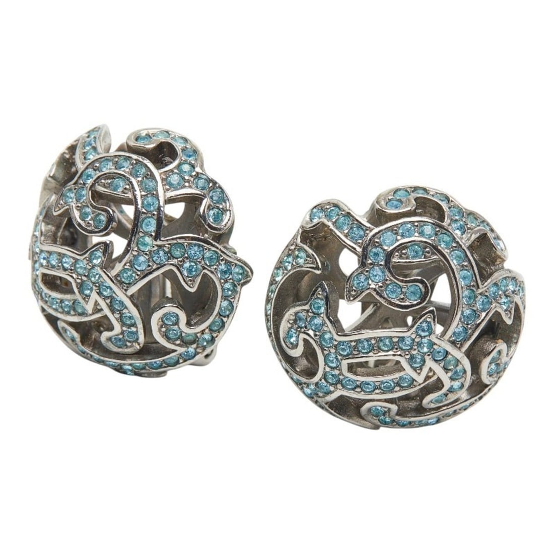 Christian Dior Dior Earrings, Silver, Blue Metal Rhinestones, Women's: --- Catalog ---Category: SizeSize (HxWxD): 27.50mm x 27.30mm / 1.08'' x 1.07''Category: DesignType: Clip earringsColor: Blue, SilverGender: WomenMaterial: RhinestoneCategory: GeneralBrand: Christian D