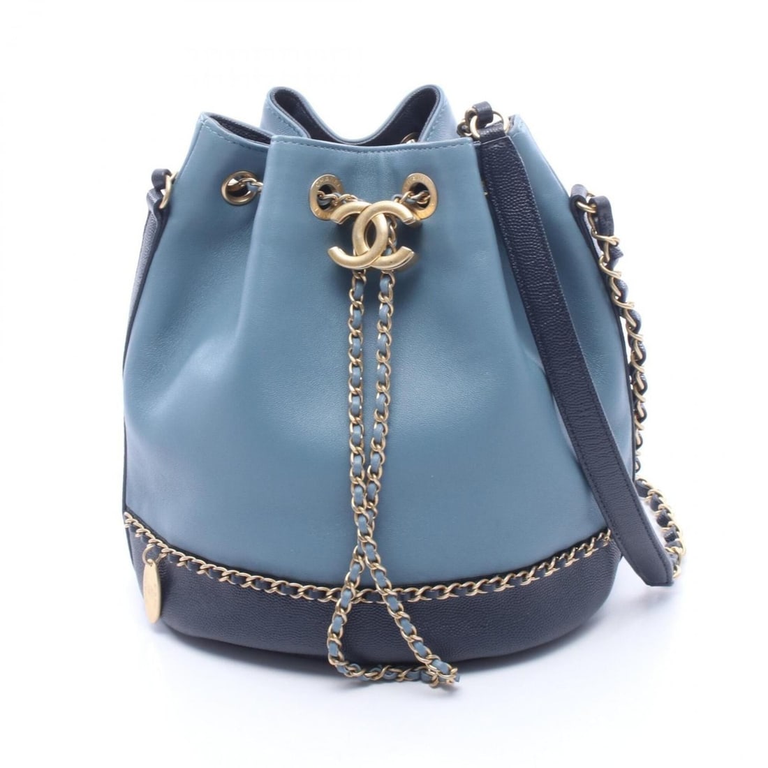 Chanel Coco Mark Bucket Bag Shoulder Handbag Lambskin (Sheepskin) Caviar Skin (Grained Calfskin): --- Catalog ---Category: SizeSize (HxWxD): 21cm x 20cm x 14cm / 8.26'' x 7.87'' x 5.51''Category: DesignType: Handbag, Shoulder bagColor: Blue, NavyGender: WomenMaterial: Grained Calfskin , Leather Ha