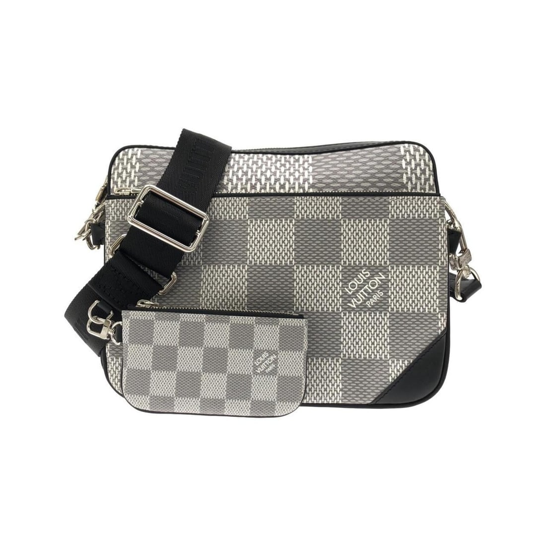 Louis Vuitton Damier Graphite 3D Trio Messenger N50027 Shoulder Bag: --- Catalog ---Category: SizeSize (HxWxD): 18cm x 25cm x 4.5cm / 7.08'' x 9.84'' x 1.77''Category: DesignType: Pouch, Shoulder bagColor: Damier GraphiteGender: Women,MenMaterial: Coated canvas Categor