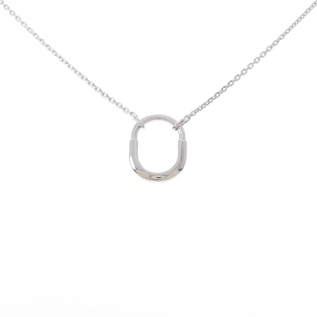 Tiffany Lock Necklace: --- Catalog ---Category: SizePendant Size: 18.3mm x 14.8mm / 0.72'' x 0.58''Neck Circumference: 40 cm - 45 cm / 15.74'' - 17.71''Category: DesignColor: White goldGender: WomenMaterial: White gold (18K