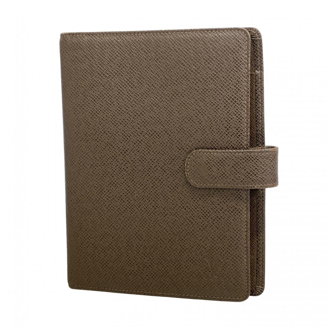 Louis Vuitton Taiga Agenda MM Notebook Cover R20432 Grizzly Men's: --- Catalog ---Category: DesignColor: GrizzlyGender: MenCategory: GeneralMPN: R20432Brand: Louis VuittonCategory: Physical PropertiesSize (HxWxD): 18.5cm x 14cm x 4cm / 7.28'' x 5.51'' x 1.57''--- Ite