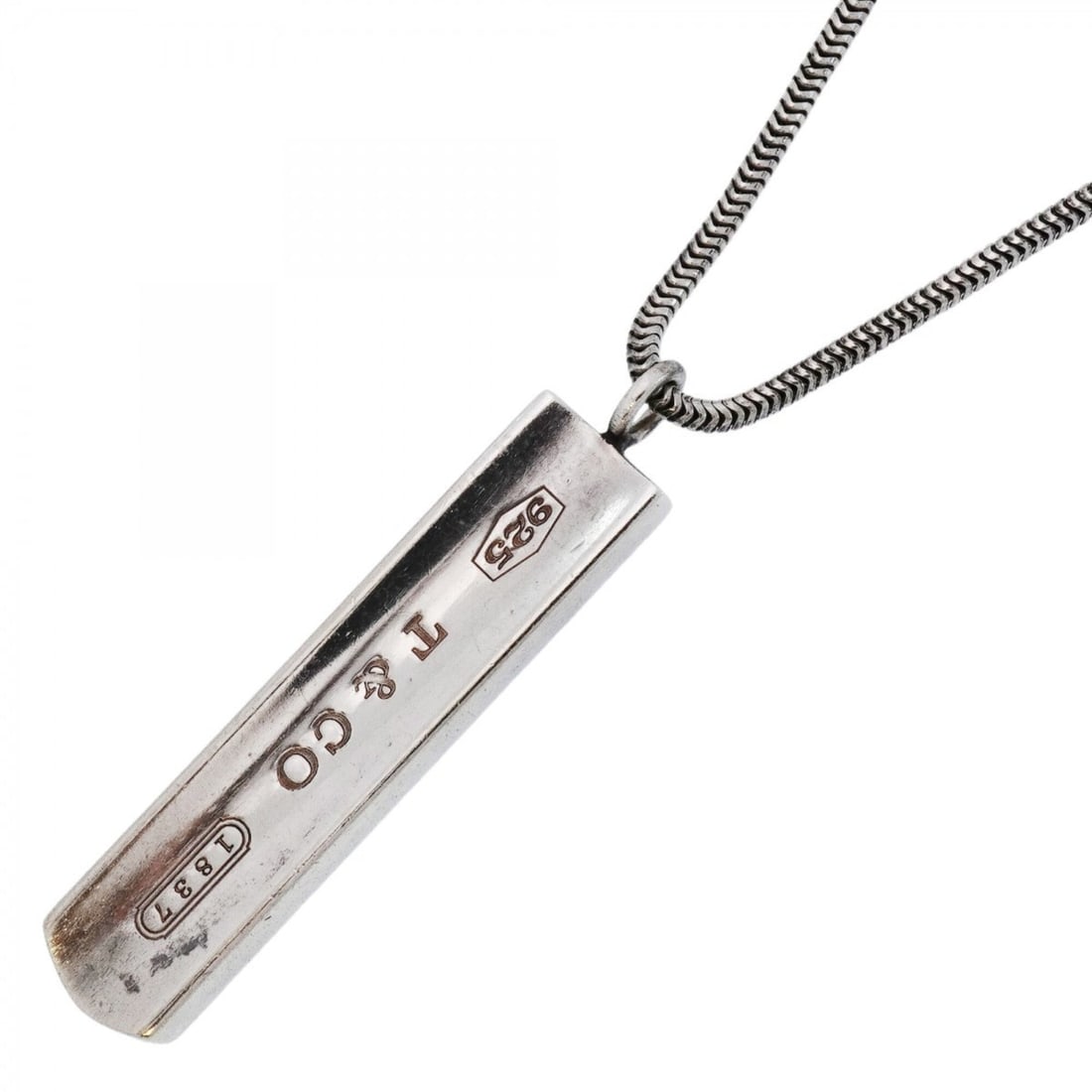 Tiffany & Co. Narrow Bar Necklace, Sterling Silver 925, Women's: --- Catalog ---Category: SizePendant Size: 41mm x 8.3mm / 1.61'' x 0.32''Neck Circumference: 48.5 cm / 19.09''Category: DesignGender: WomenMaterial: Silver 925Necklace Type: NecklaceCategory: GeneralB