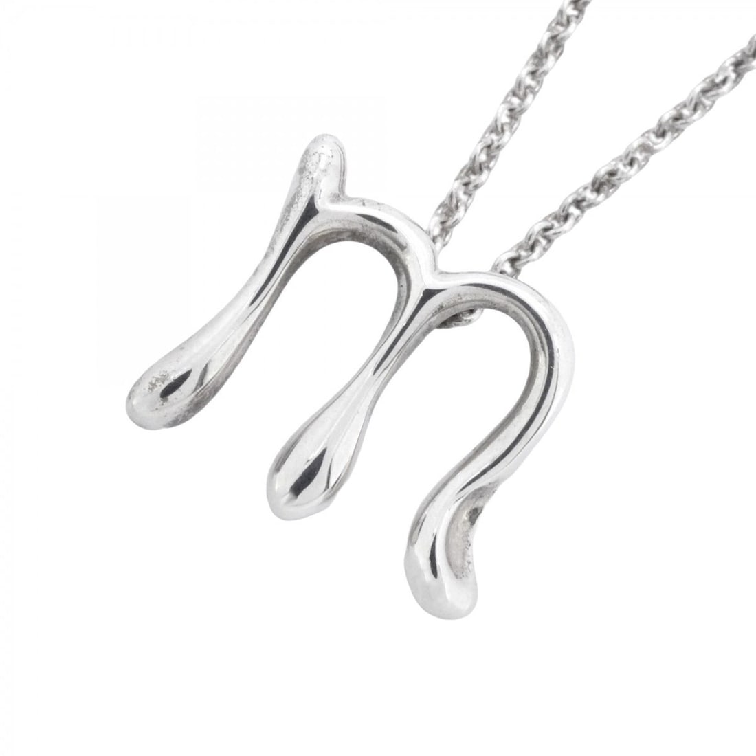 Tiffany & Co. Necklace, Initial "M", Sterling Silver 925, Women's: --- Catalog ---Category: SizePendant Size: 15mm x 17.1mm / 0.59'' x 0.67''Neck Circumference: 45 cm / 17.71''Category: DesignGender: WomenMaterial: Silver 925Necklace Type: NecklaceCategory: GeneralBr