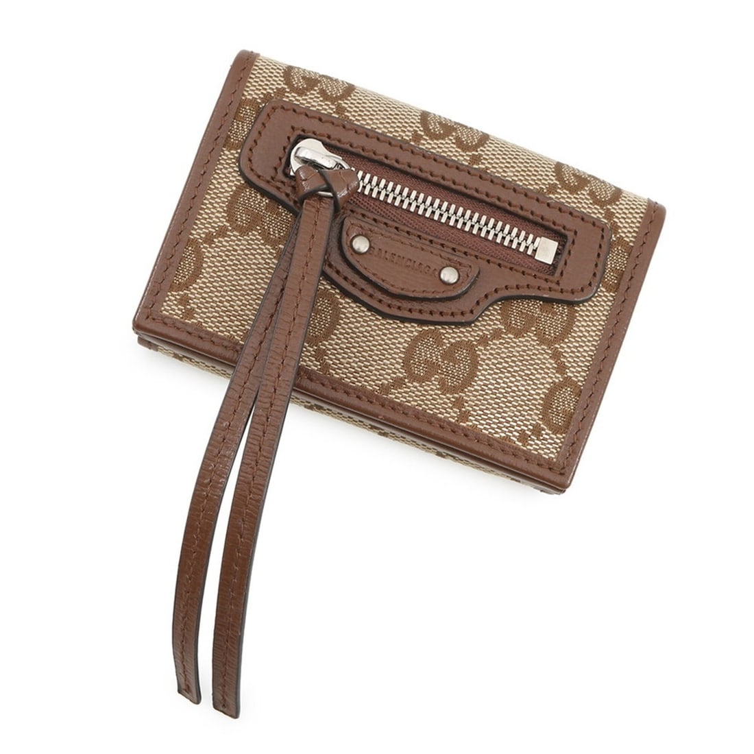 Gucci trifold wallet, The Hacker Project x Balenciaga collaboration, canvas and leather, 681708.: --- Catalog ---Category: SizeSize (HxWxD): 6.5cm x 9.5cm / 2.55'' x 3.74''Category: DesignType: Wallet (tri-fold)Color: Beige, BrownGender: WomenMaterial: Canvas , Leather Category: GeneralMPN: 681708