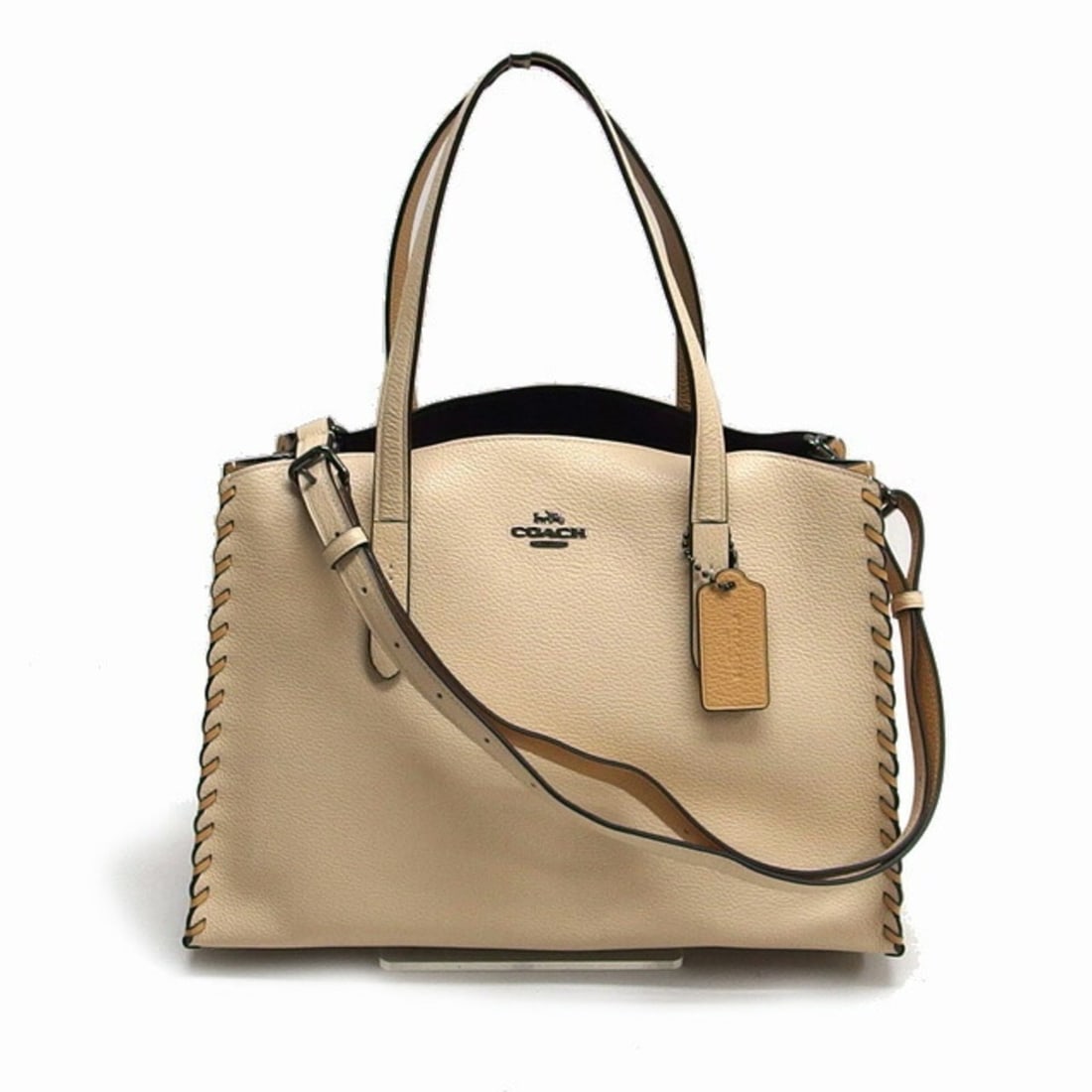 Bvlgari Bvlgari Bvlgari Women's Leather Handbag,Shoulder Bag Orange: --- Catalog ---Category: SizeSize (HxWxD): 18.5cm x 19.5cm x 7cm / 7.28'' x 7.67'' x 2.75''Strap Length: 114cm - 124cm / 44.88'' - 48.81''Handle Length: 33cm / 12.99''Category: DesignType: Handbag, Sh