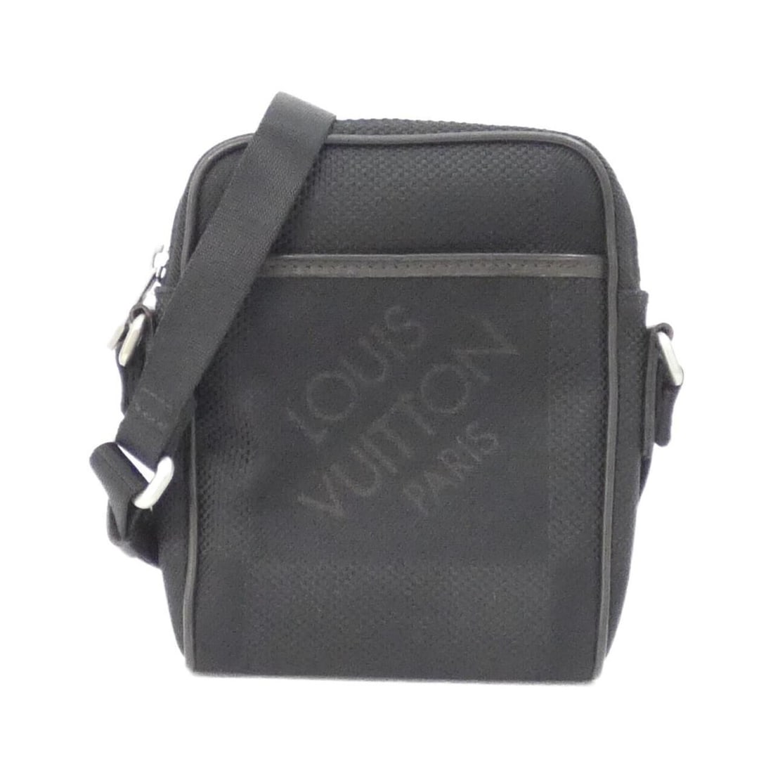 Louis Vuitton Damier Géant Mini Citadin M93622 Shoulder Bag: --- Catalog ---Category: SizeSize (HxWxD): 18cm x 13cm x 4cm / 7.08'' x 5.11'' x 1.57''Category: DesignType: Shoulder bagColor: Black, Damier Canvas, Matte silverGender: WomenMaterial: Canvas Category