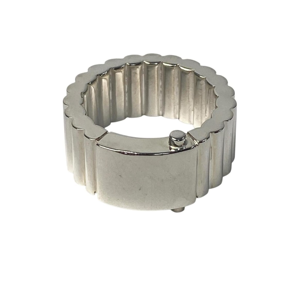Bottega Veneta ID Ring Ag925 Men's: --- Catalog ---Category: SizeJP Size: 19US Size: 9.5Category: DesignType: Band ringColor: SilverGender: MenMaterial: Silver 925Category: GeneralBrand: Bottega Veneta--- Item List ---Section: Condition