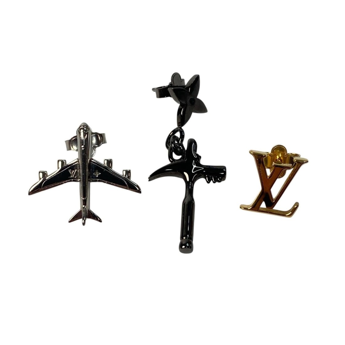 Louis Vuitton LV Comic Earrings MP3161 LE0251 Women's: --- Catalog ---Category: DesignType: Stud earringsColor: Black, Gold, SilverGender: WomenMaterial: MetalCategory: GeneralMPN: MP3161Brand: Louis Vuitton--- Item List ---Section: ConditionRanking: Rank