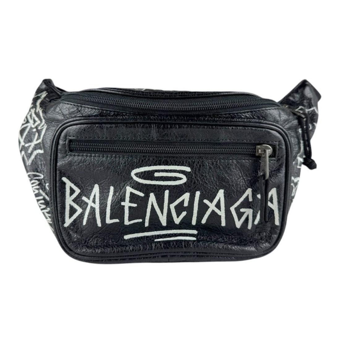 Balenciaga BALENCIAGA Body Bag Waist Leather Black White Men's Women's z9377: --- Catalog ---Category: SizeSize (HxWxD): 18cm x 18cm x 3cm / 7.08'' x 7.08'' x 1.18''Category: DesignType: Fanny pack, Sling bagColor: Black, WhiteGender: Men,WomenMaterial: Leather Category: Genera
