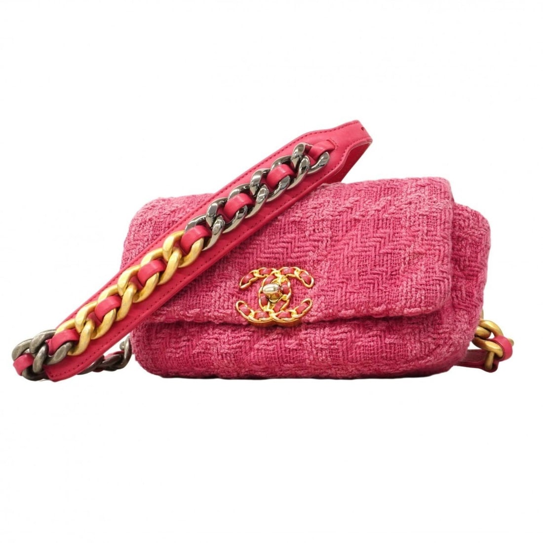 Chanel Shoulder Bag, 19 Tweed Pink Gold, Women's: --- Catalog ---Category: SizeSize (HxWxD): 14cm x 17.5cm x 5cm / 5.51'' x 6.88'' x 1.96''Category: DesignType: Shoulder bagColor: PinkGender: WomenMaterial: Tweed Hardware Color: Gold, SilverCategory: