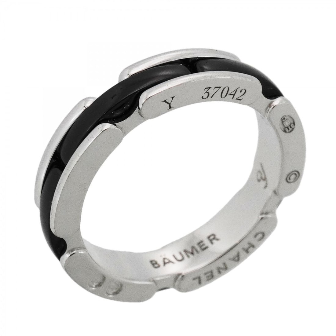 Chanel Ultra Collection Ring, 18K White Gold, Ceramic, Black, Size 52, Women's: --- Catalog ---Category: SizeUS Size: 6.5Brand Size: 52Category: DesignType: Band ringColor: BlackGender: WomenMaterial: Ceramic, White gold (18K)Category: GeneralBrand: Chanel--- Item List ---Section