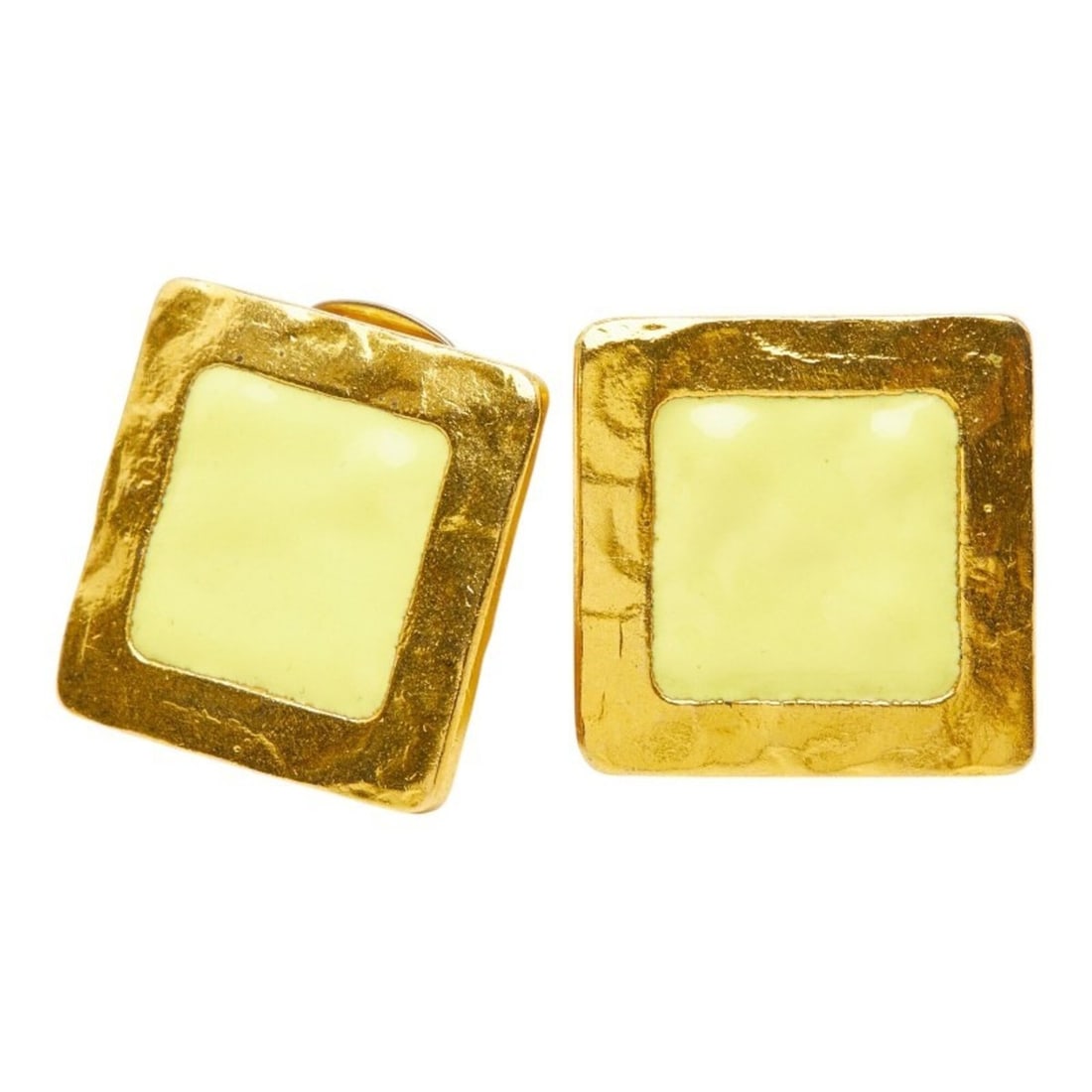 Celine Square Earrings, Gold Plated Enamel, Women's CELINE: --- Catalog ---Category: SizeSize (HxWxD): 24.30mm x 24.30mm / 0.96'' x 0.96''Category: DesignType: Clip earringsColor: GoldGender: WomenMaterial: EnamelCategory: GeneralBrand: Celine--- Item List ---