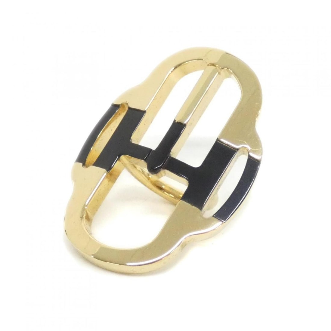 Hermes Mini Boucle 603542S Scarf Muffler Ring: --- Catalog ---Category: DesignType: Scarf ringColor: BlackGender: Women,MenCategory: GeneralBrand: HermesCategory: Physical PropertiesSize (HxWxD): 3.3cm x 2.3cm / 1.29'' x 0.9''--- Item List ---Sect