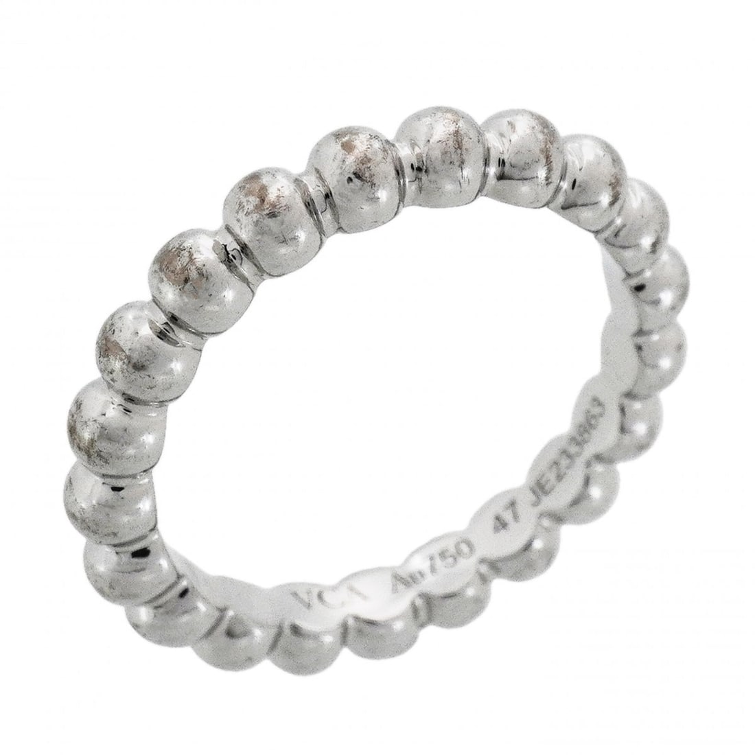 Van Cleef & Arpels Perlee Ring, 18K White Gold, Size 47, Ladies': --- Catalog ---Category: SizeUS Size: 4Brand Size: 47Category: DesignType: Band ringGender: WomenMaterial: White gold (18K)Category: GeneralBrand: Van Cleef & Arpels--- Item List ---Section: Condition