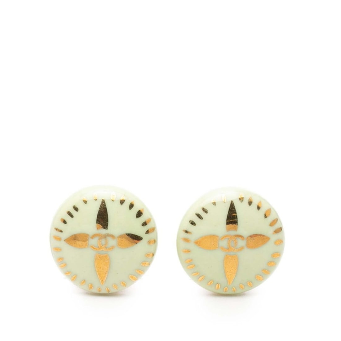 Chanel Coco Mark Vintage Earrings 97P Gold Green Plated Women's CHANEL: --- Catalog ---Category: SizeSize (HxWxD): 23.60mm x 23.60mm / 0.93'' x 0.93''Category: DesignType: Clip earringsColor: Gold, GreenGender: WomenMaterial: Gold platingCategory: GeneralBrand: Chanel--- 
