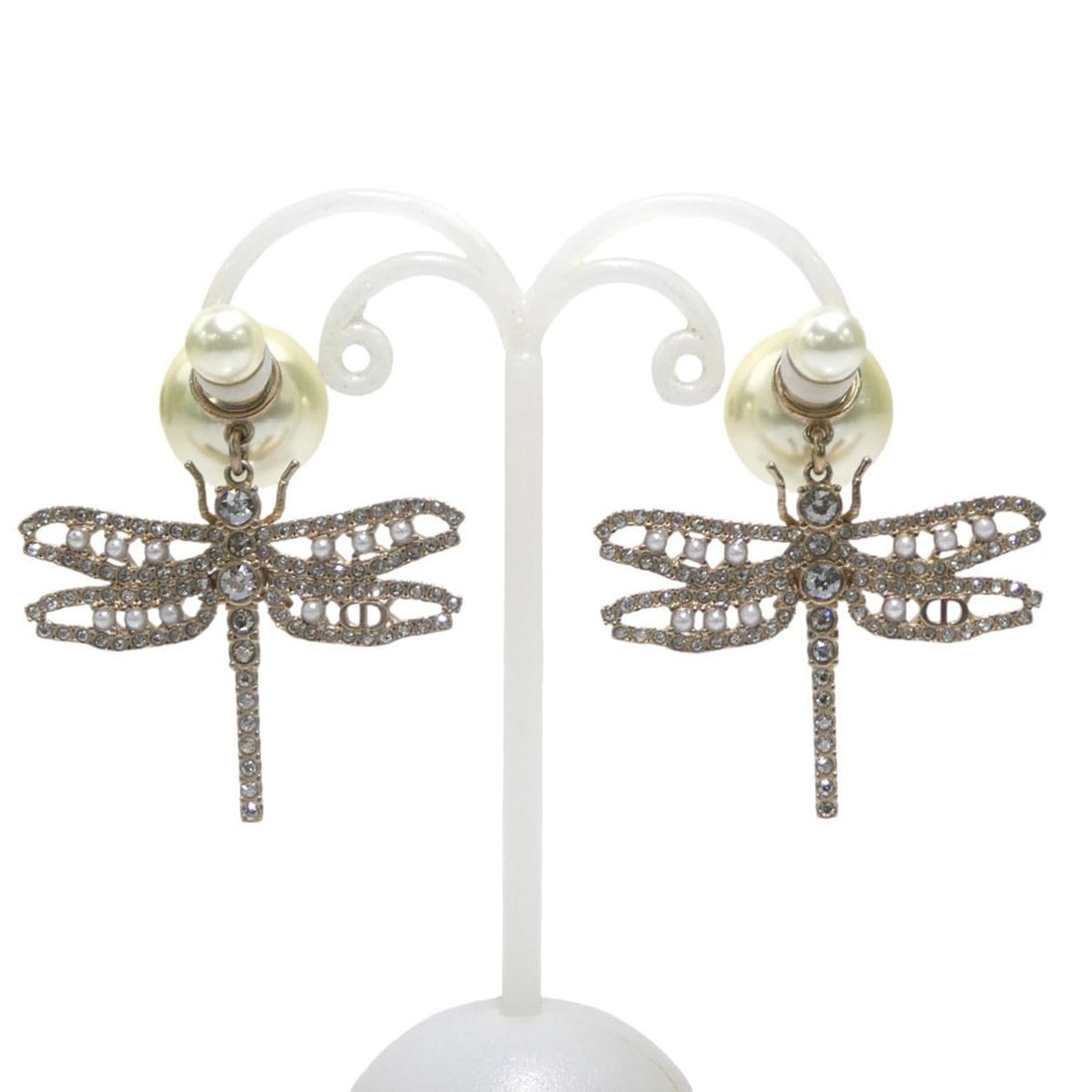 Christian Dior earrings, dragonfly design, metal, faux pearl, gold, off-white, silver, women's, free: --- Catalog ---Category: SizeSize (HxWxD): 40.00mm x 35.00mm / 1.57'' x 1.38''Category: DesignType: Drop earringsColor: Gold, Off-white, SilverGender: WomenMaterial: Artificial pearl, MetalCategory: G