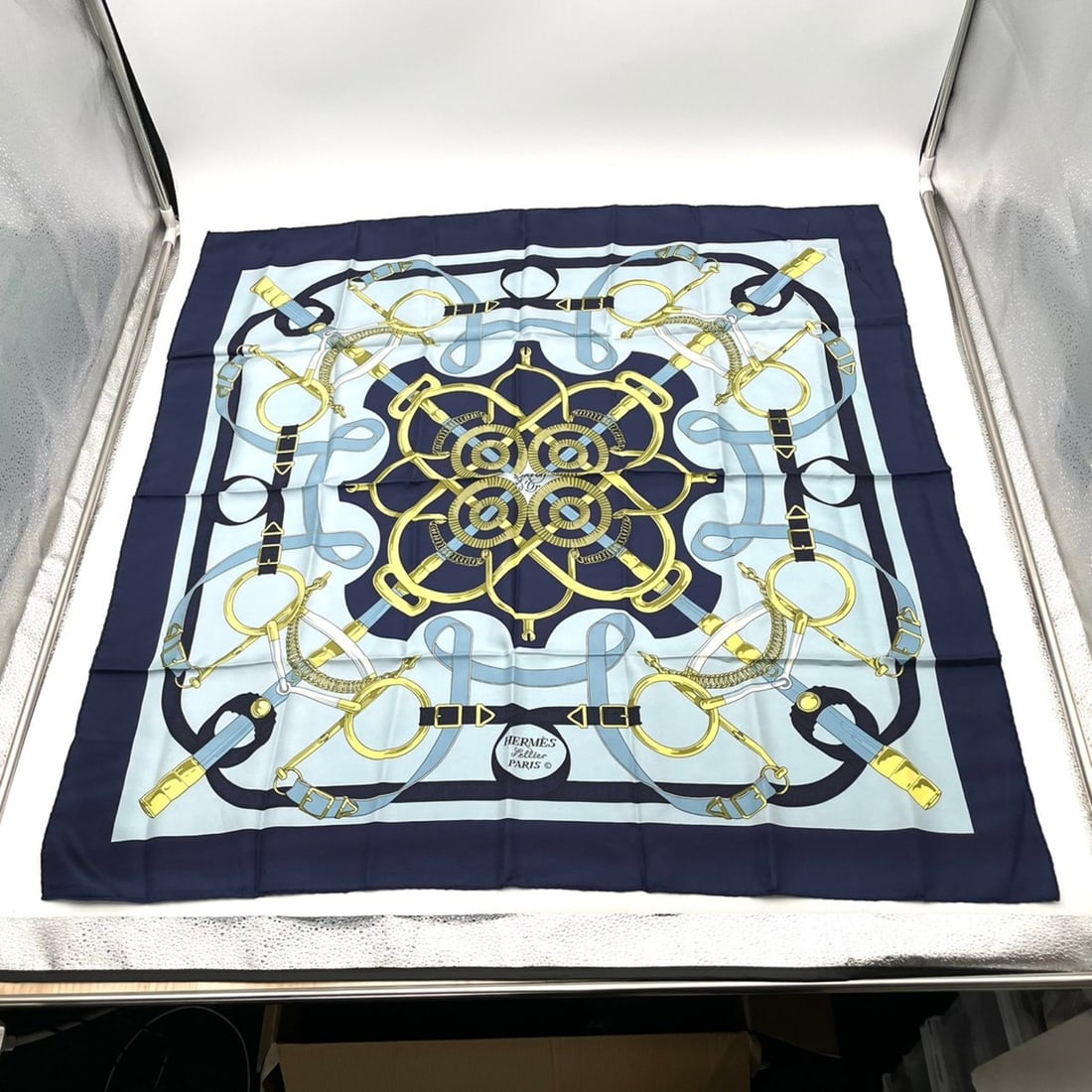 Hermes Carre 90 Apron d'Or Golden Spur Scarf/Muffler, Silk, Multicolor, Navy Gold, Women's, M1 (1 of 12)