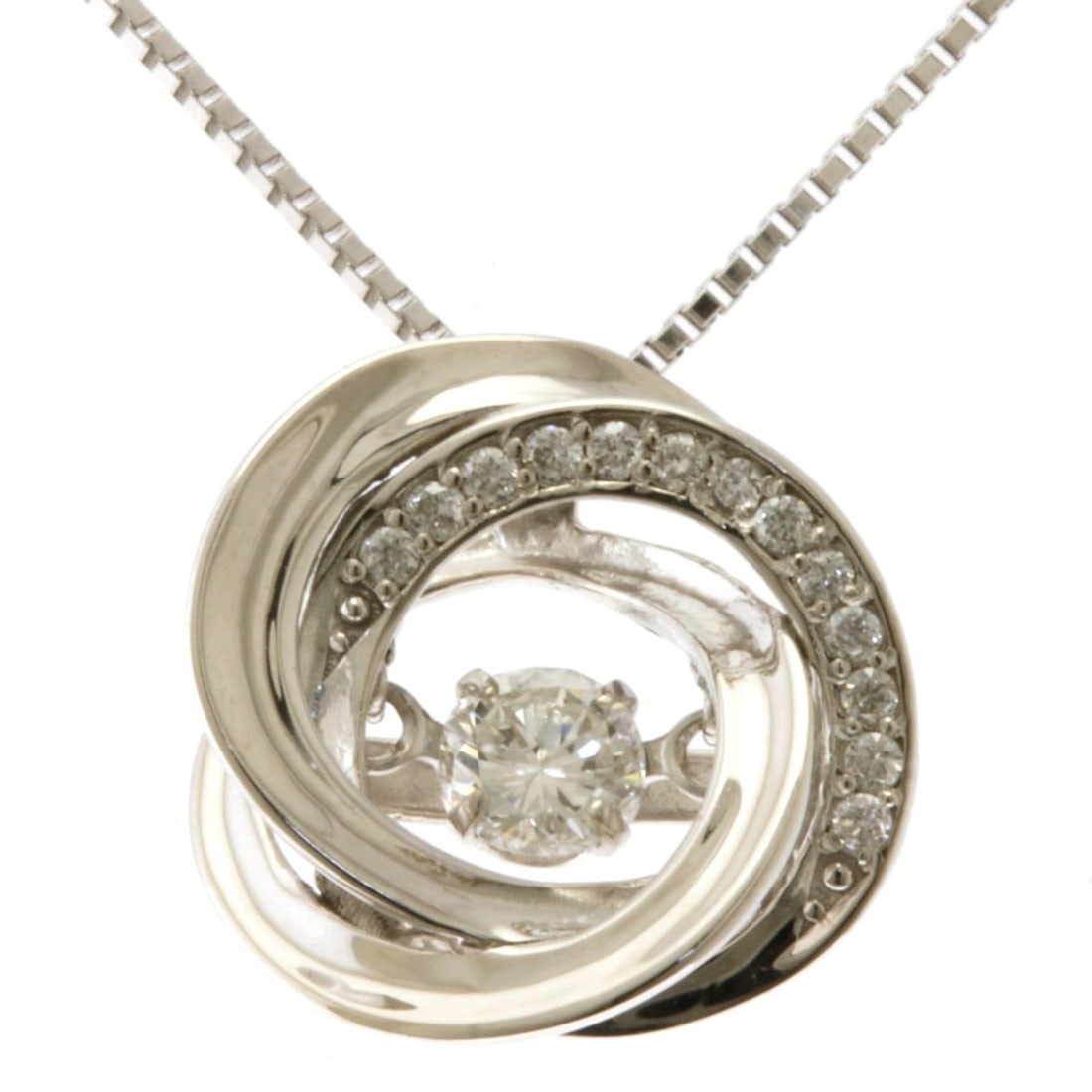 Necklace with dangling diamonds, remade in 18K white gold, 0.16ct diamonds and 0.06ct for women.: --- Catalog ---Category: SizeWeight: 3.1g / 0.1oz.Pendant Size: 12.5mm x 12.5mm / 0.49'' x 0.49''Neck Circumference: 45 cm / 17.71''Category: DesignColor: SilverStone: DiamondGender: WomenMaterial: Wh